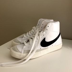 Nike Blazer Mid ‘77